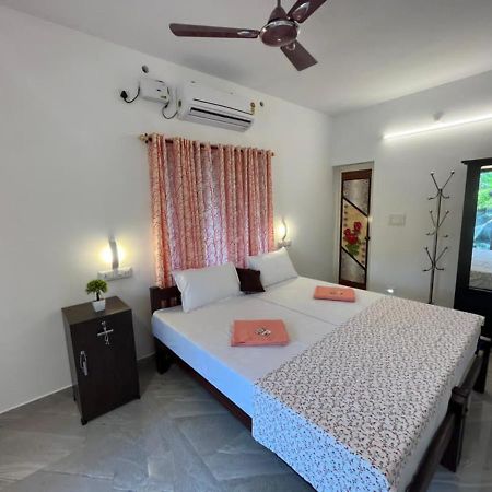 Marari Kallyani Beach Homestay มาราริคุลาม ภายนอก รูปภาพ